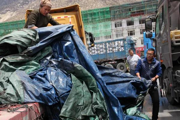 豪沃th7牵引车自动档和手动挡,豪沃th7牵引车配法士特自动挡