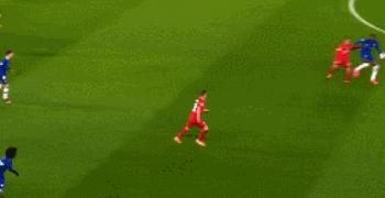 阿拉巴踢中卫实力怎么样,阿拉巴三冠被嘲讽