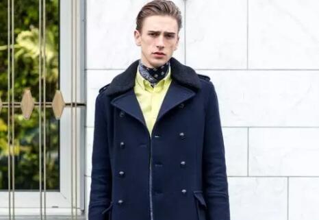 冬天不穿棉袄怎么穿不光保暖还帅,想在冬天也继续保持肌肤干净