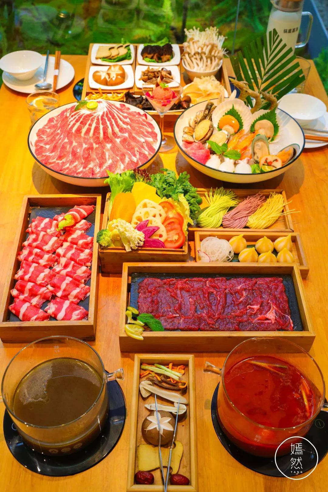 东城万达今天营业吗,万达排队店