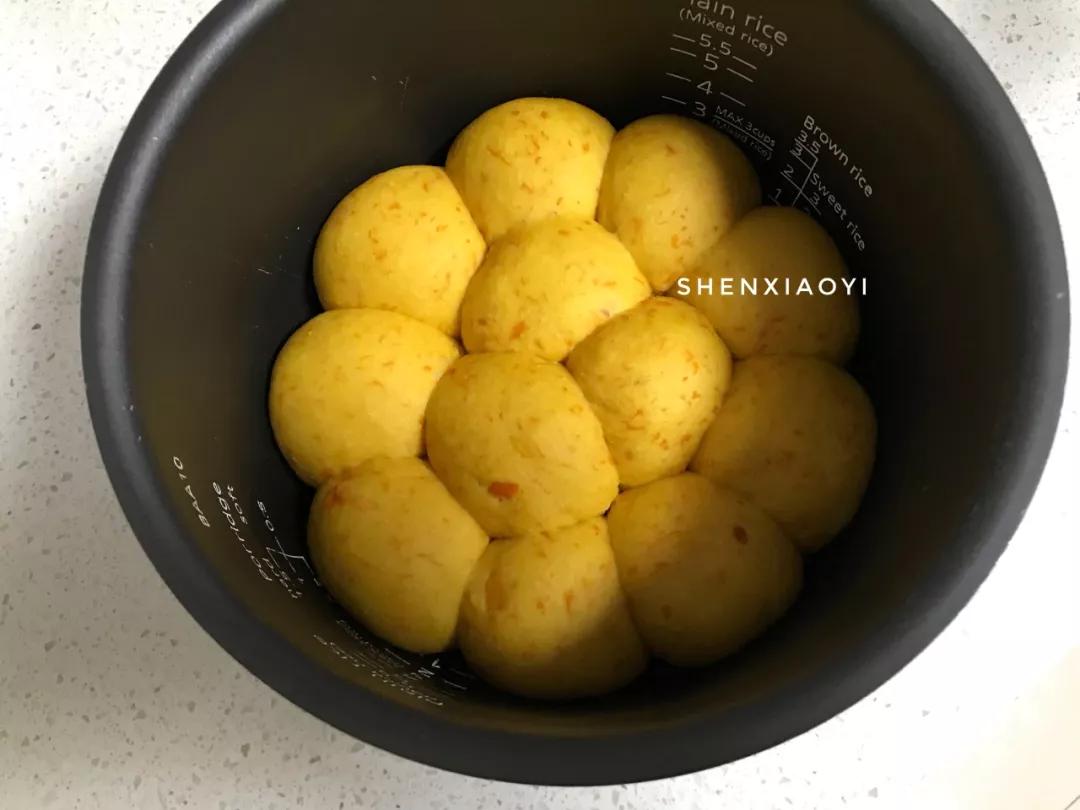 南瓜发糕可以用电饭煲做吗,电饭煲南瓜红豆面包做法视频