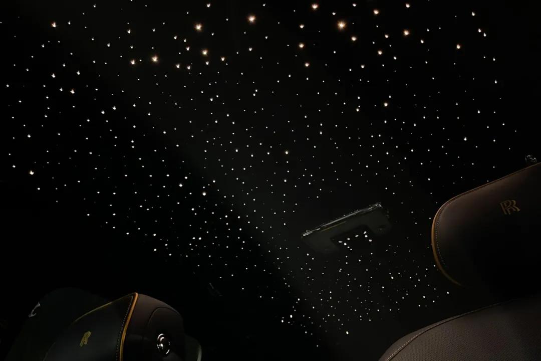 劳斯莱斯库里南blackbadge橘黄,劳斯莱斯库里南blackbadge越野