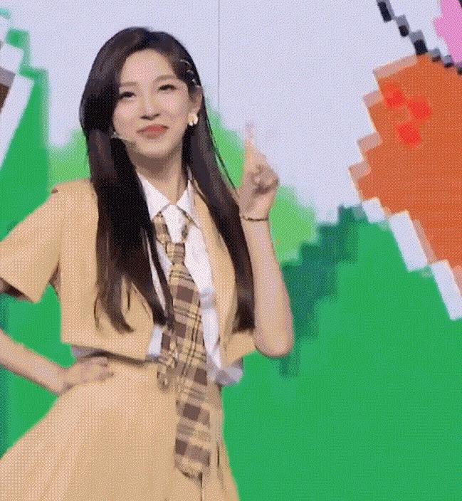 永远可以相信国家级审美,永远不要怀疑中央电视台的审美