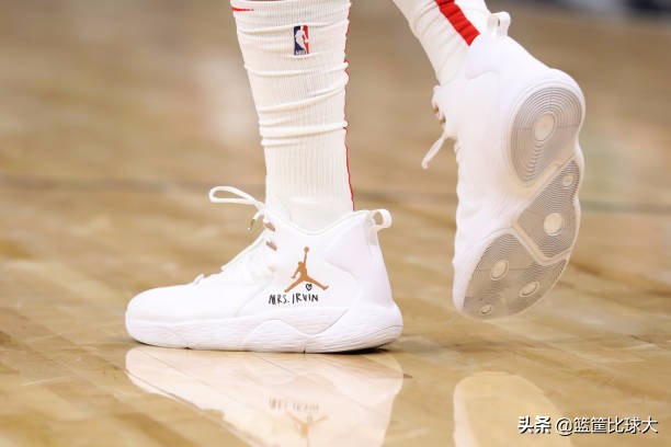 塔图姆秀,凯尔特人塔图姆穿的什么球鞋