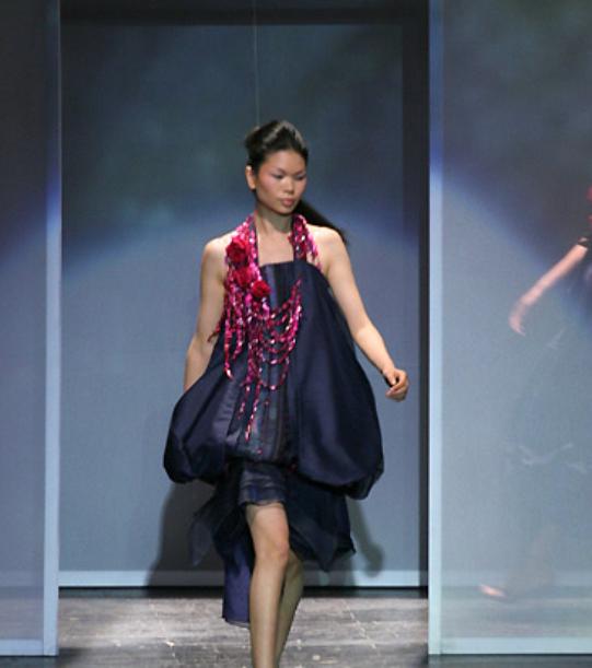 吕燕亚洲第一超模,模特丑小鸭吕燕