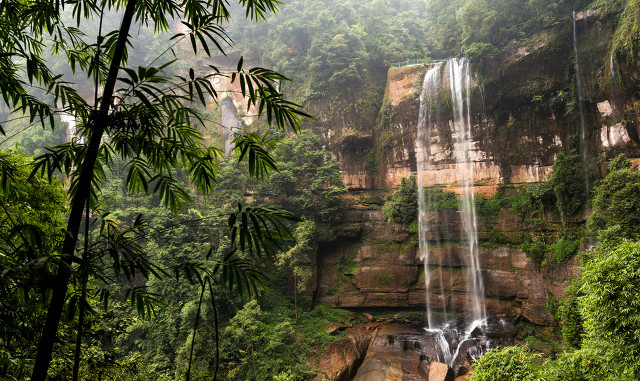 贵州赤水天鹅堡避暑山庄,贵州赤水千岛湖避暑