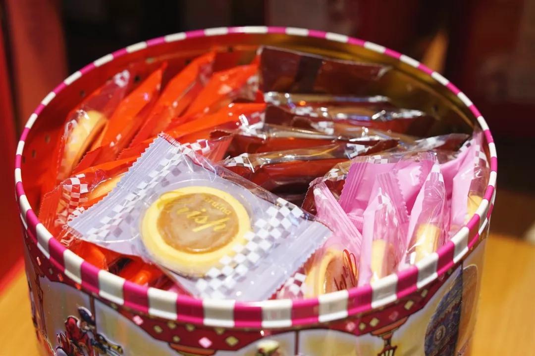 直端零食店“老巢”！好逛到两只手都拿不下