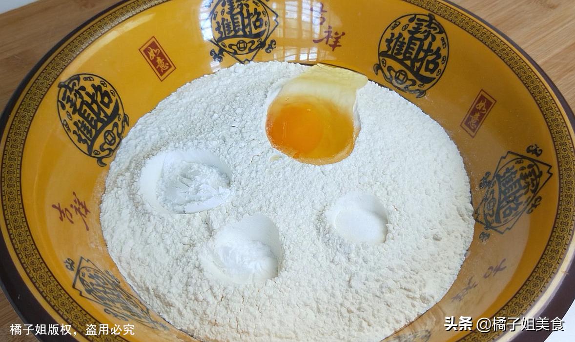 油条最简单的做法商用,10分钟就搞定的油条做法