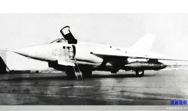 洪都公司的最新款猎鹰教练机,洪都飞机公司下一代教练机