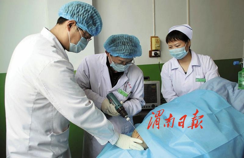 鍧氬畧鍒濆績閫愭ⅵ鍚埅鍥剧墖,鍧氬畧鍒濆績閫愭ⅵ鍓嶈瑙嗛