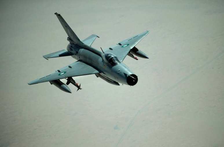 这国这奇怪用了一年的无人机开始网络销售是不满意还是缺钱？