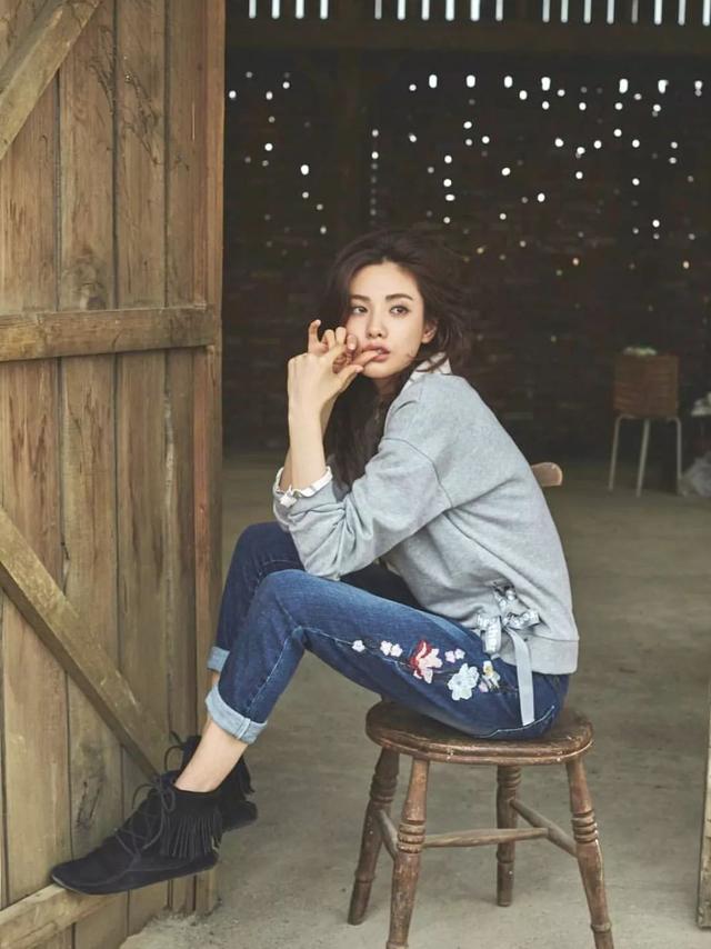 鍗疯¥鑴氶湶琚滆鏁欏,绉嬪啲鍗疯¥鑵块湶鑴氳笣