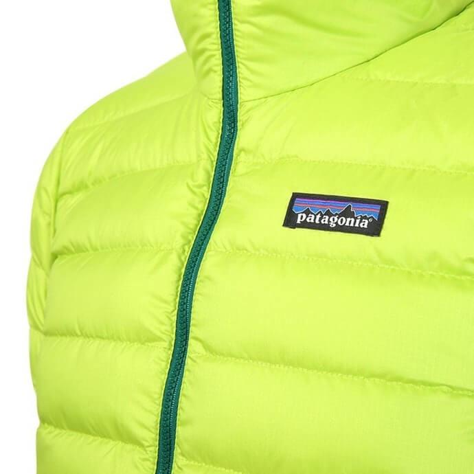 国内户外羽绒服品牌十大排名,两座山标志的户外品牌羽绒服