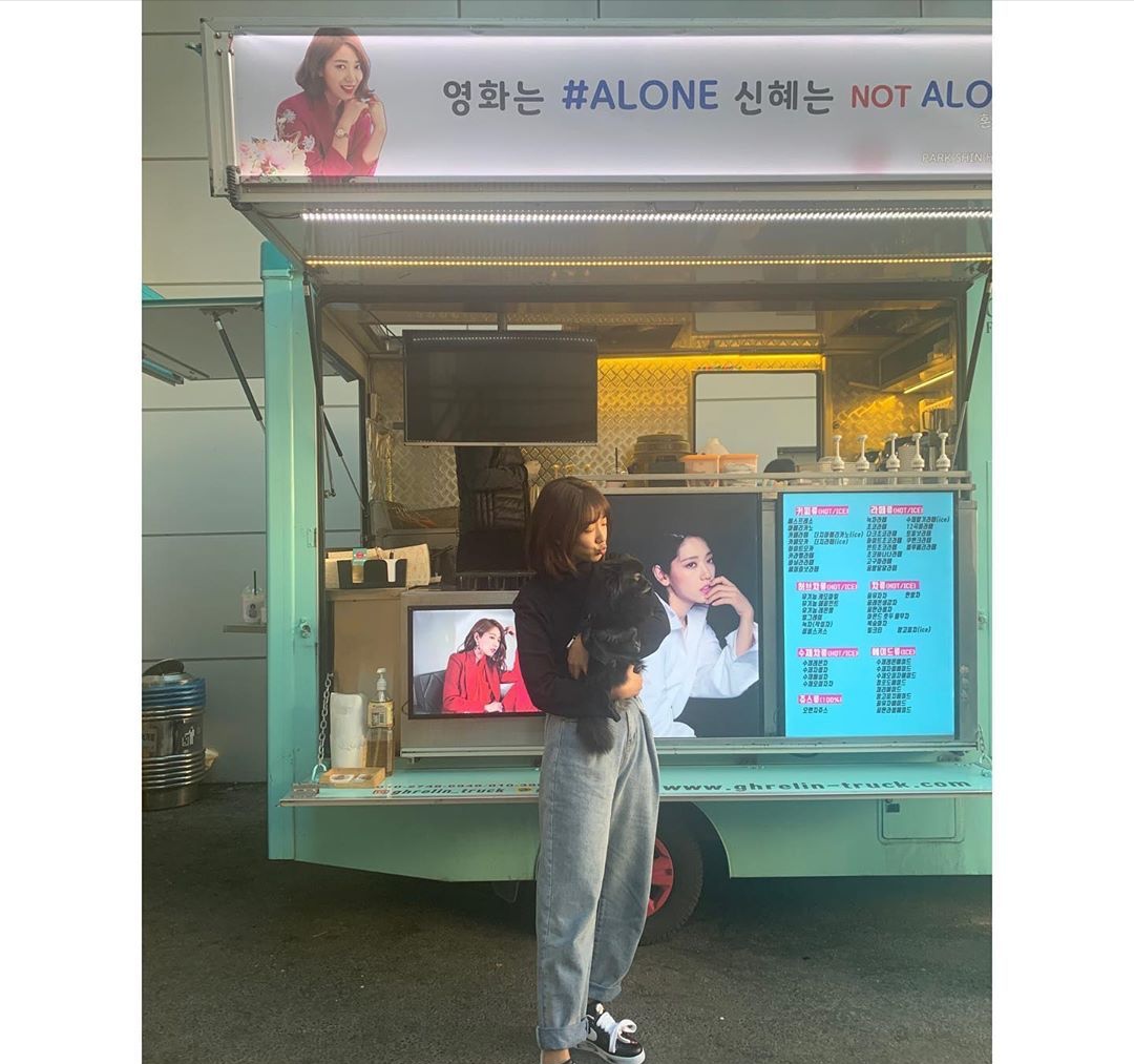 权志龙个人品牌与耐克合作系列上线