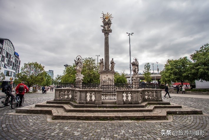 世界上拥有三个唯一的首都国家,全球唯一一个有两个首都的国家