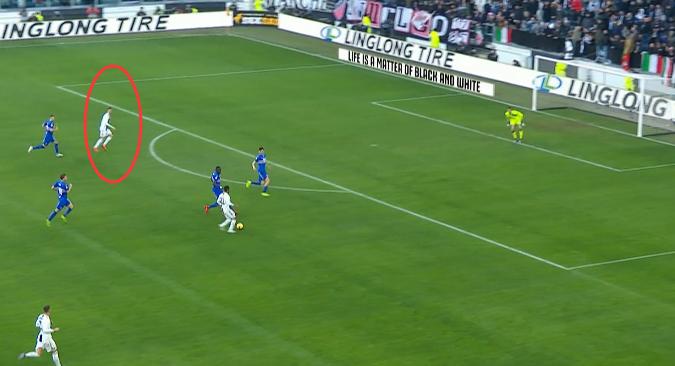 三人相撞,C罗不惧受伤,这样一个“硬汉”C罗,依然让人又爱又恨