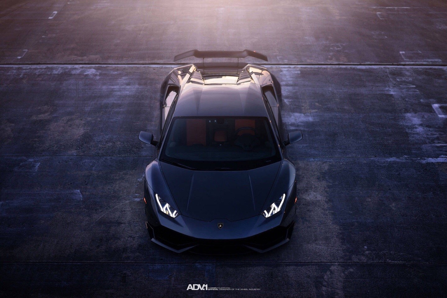 advan轮毂上路效果,huracan外观改装