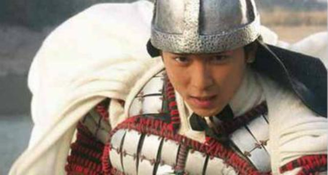 这个人前半生一事无成，后来迁了祖坟，立马飞黄腾达名扬天下