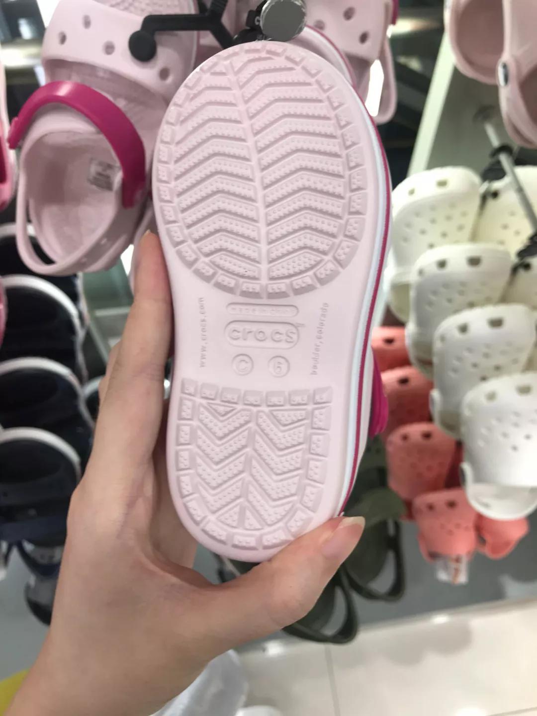 儿童凉鞋软底什么牌子好,儿童凉鞋哪种鞋底舒服