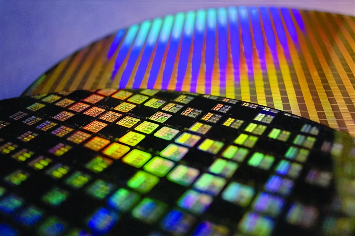 被外国垄断的高端芯片,中国的芯片现状为何如此