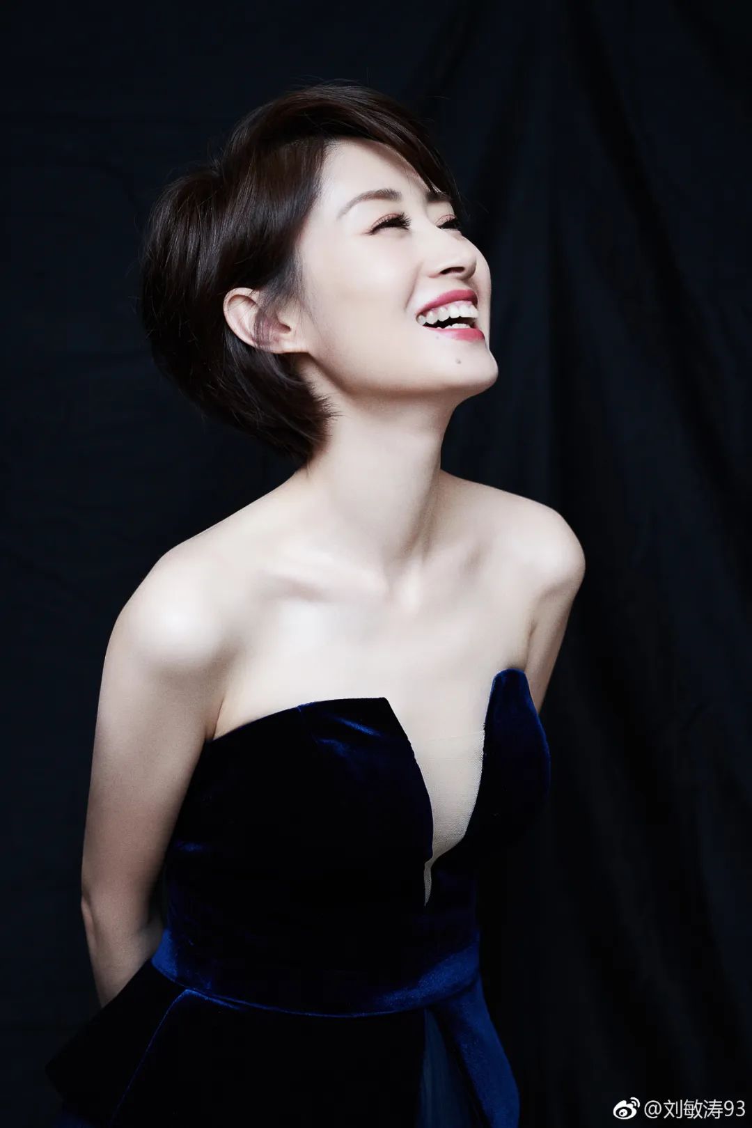 45岁刘敏涛风格大变,44岁刘敏涛活得有多潇洒