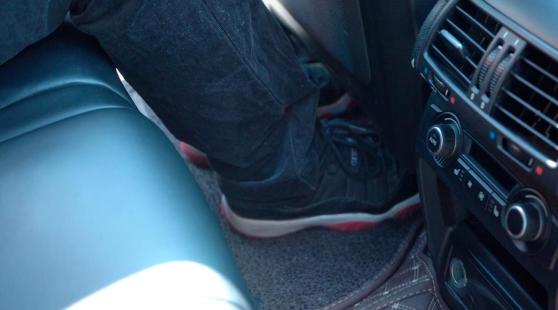 30万左右的大v8汽车,30万能买到v8小型汽车吗