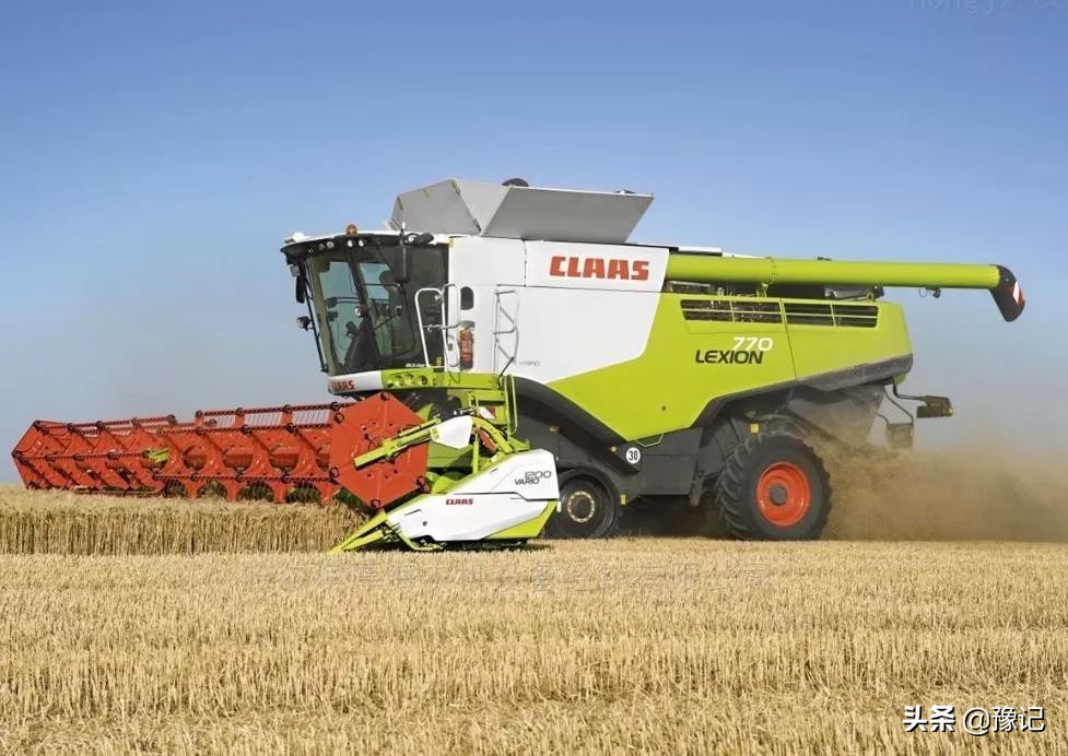 五月麦梢黄，谁家的闺女不看娘？