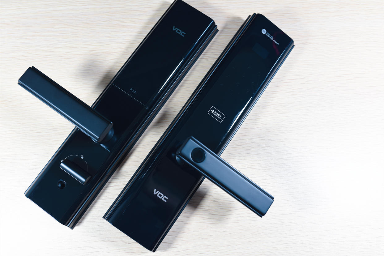 voc指纹锁怎么用密码开门,华为voc智能门锁指纹