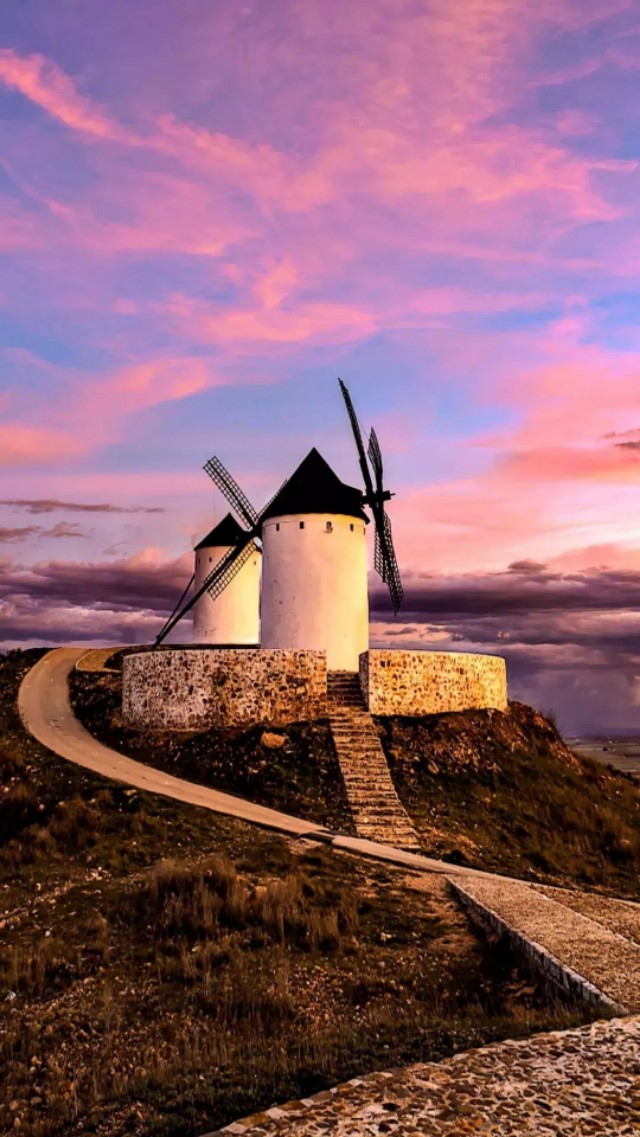 赚钱超清手机壁纸,4k超清风车手机壁纸