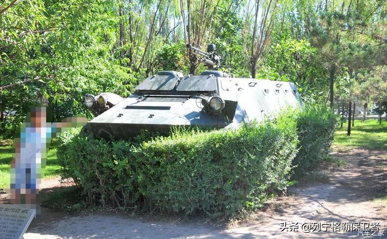 解放军轮式装甲车种类,中国军用八轮重型装甲车