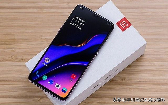 价位在2000到3000之间的手机,推荐一款3000左右性价比高的手机