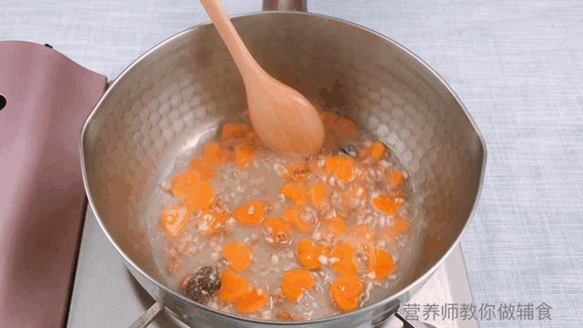 宝宝便秘积食吃什么辅食改善,宝宝一般早餐吃什么好呢
