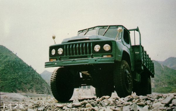 细数曾跑遍全国的东风eq140卡车,最新东风eq140-2卡车