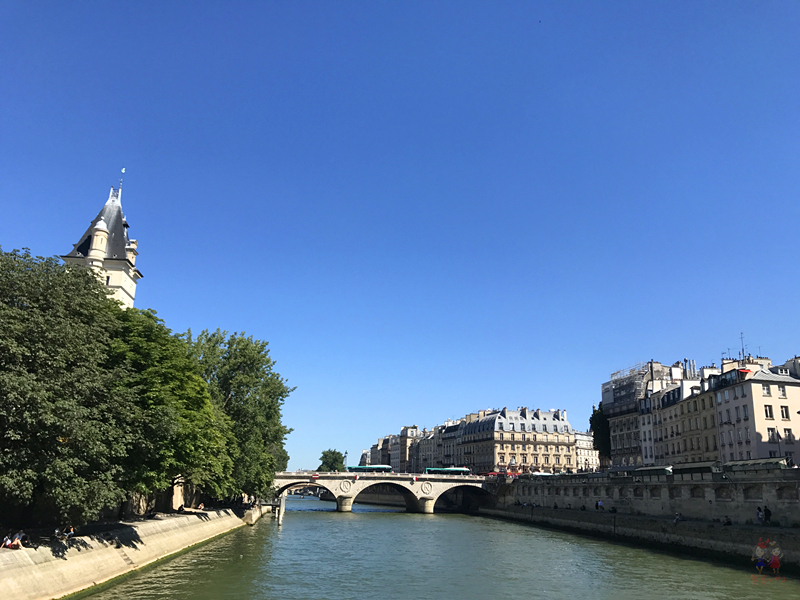 塞纳河左岸和右岸的区别,塞纳河和左岸