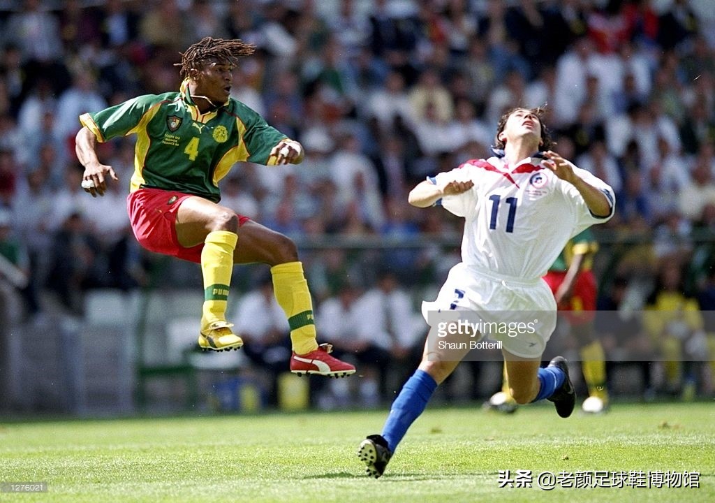 曾经风靡98世界杯的彩色pumaking,如今低调变身成贝莱林小黑鞋