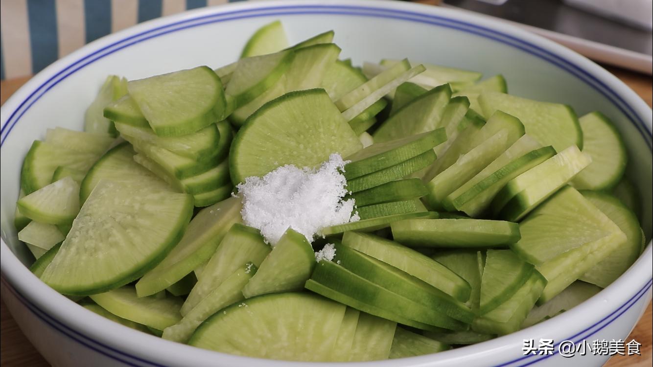 糖醋萝卜最好吃的做法,糖醋萝卜的做法甜酸脆正宗快速