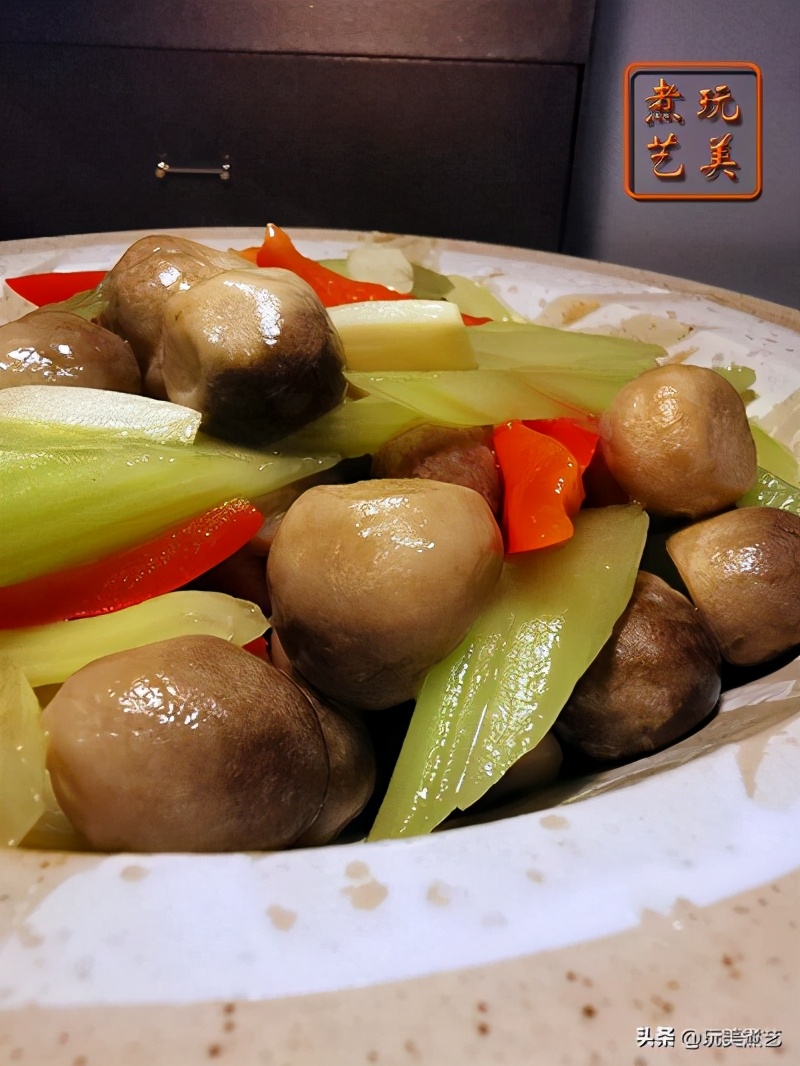 买回来的草菇怎样处理,买的草菇