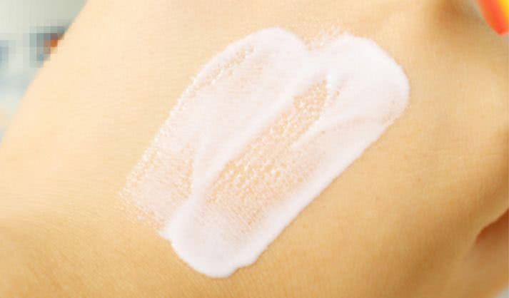 防晒霜推荐平价学生男,防晒霜平价又好用又持久