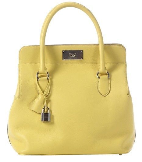 买了爱马仕kelly可以买包了吗,1万多能买爱马仕包包吗