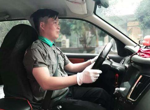 滴滴司机和出租车司机哪个赚钱,滴滴代驾司机和私家车哪个赚钱