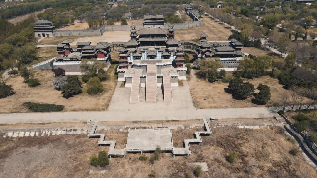 曹操以节俭著称，为什么要大费周章地修建铜雀台？