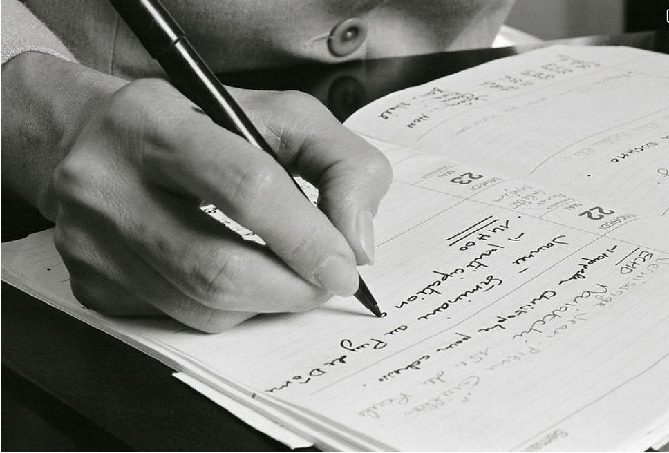 毕业论文怎样写才能毕业,毕业论文怎么写范文大全