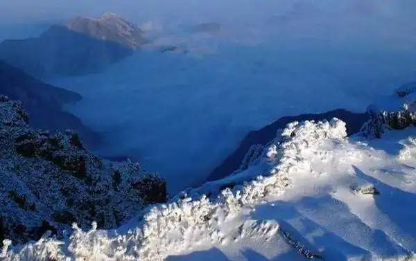 太白山徒步穿越4天3晚路线：登秦岭极顶，一日历四季十里不同天