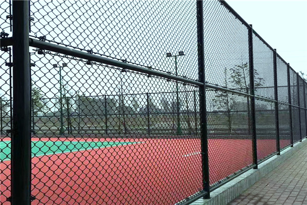 体育场围网安装视频,运动场围网规范