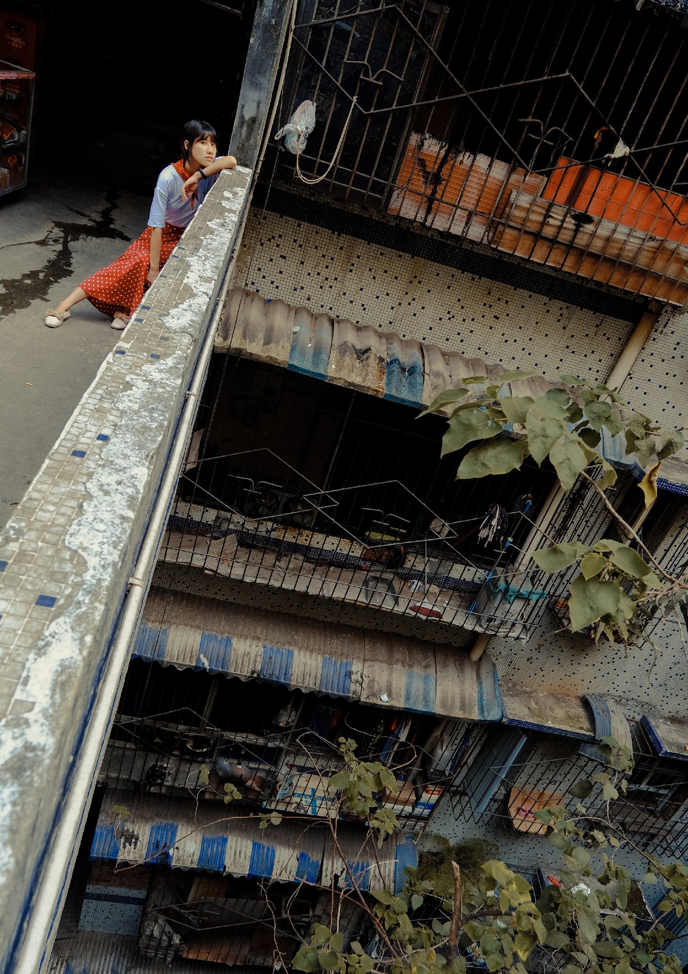 重庆现在的隐藏宝藏建筑,重庆8d魔幻城市藏在闹市里的建筑