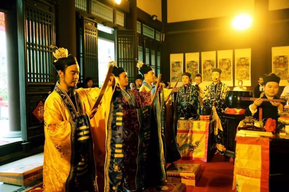 壬寅宫变:嘉靖二十一年,16名宫女*杀暗**皇帝失败,全被凌迟