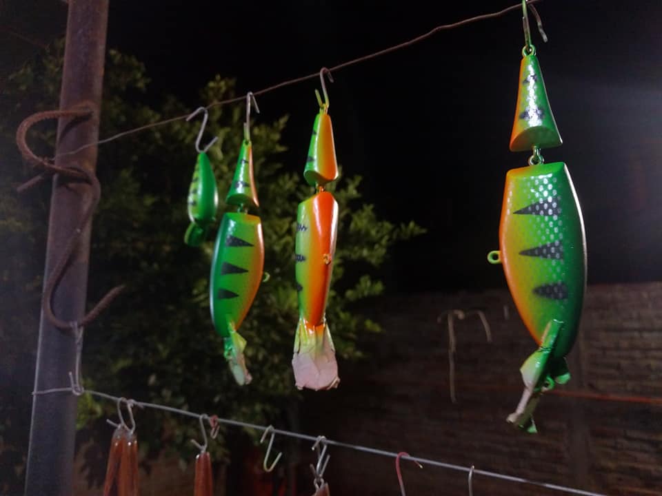 路亚钓鱼穷三代,路亚如何做假饵