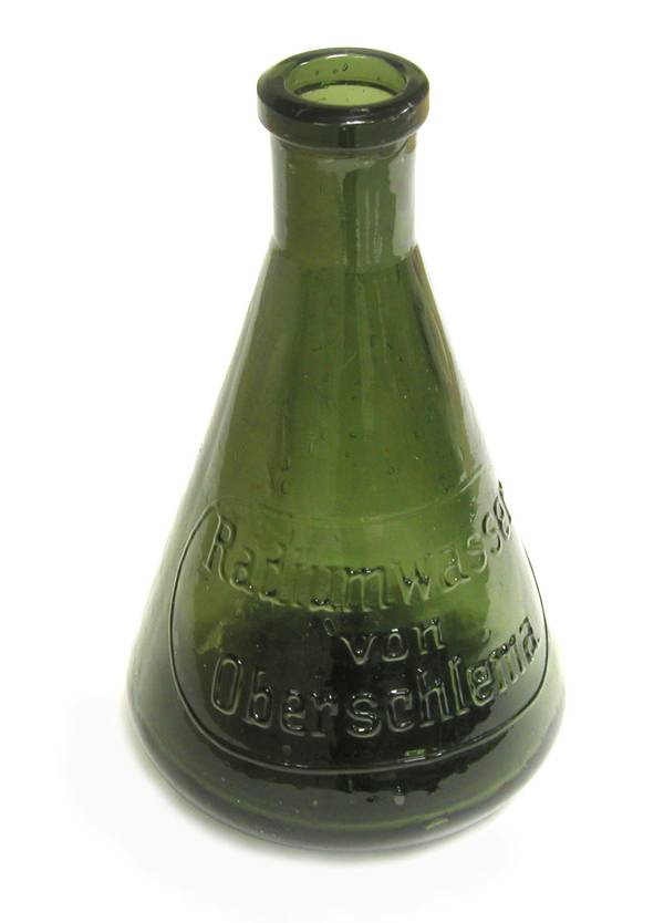 居里夫人发现镭多久死去,居里夫人发现镭距今多少年