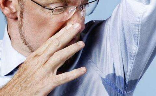 青春期去除腋臭的方法,狐臭人人嫌弃1个妙方有效治狐臭