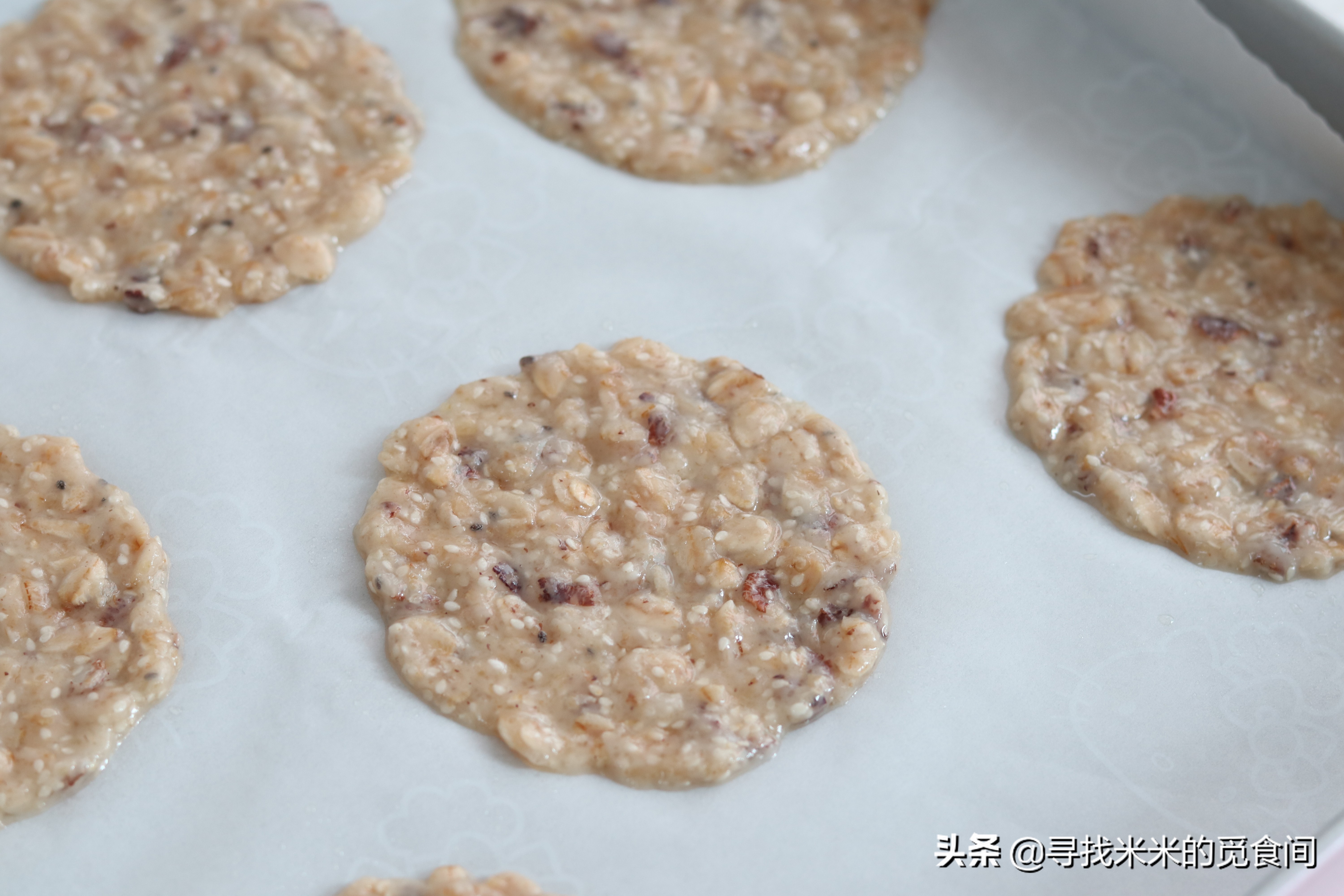 女明星分享的食谱靠谱吗?实测董洁版燕麦芝麻薄脆,结果有些意外